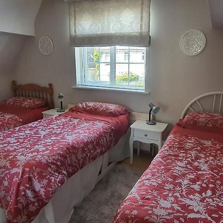 124 ,Castlelawn Heights, Headford Road Galway Homestay Bagian luar foto