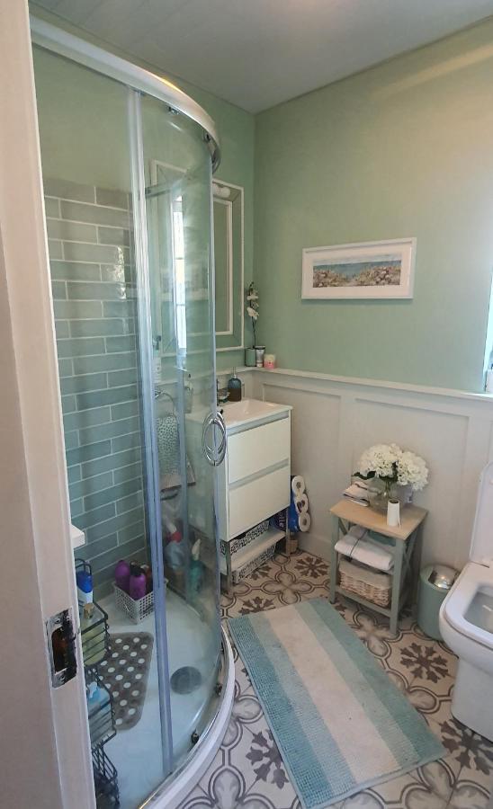 124 ,Castlelawn Heights, Headford Road Galway Homestay Bagian luar foto